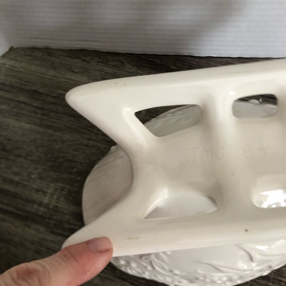 Vtg Ceramic Sleigh Planter - Picture 12 of 16